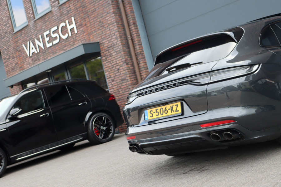 Porsche Panamera Sport Turismo 4.0 Turbo S E-Hybrid | 700pk | Luchtvering | Achterasbesturing | Burmester | Massage | HUD | Stoelventilatie | Panoramadak | Verwarmd Stuurwiel | ACC | Exclusive Design |