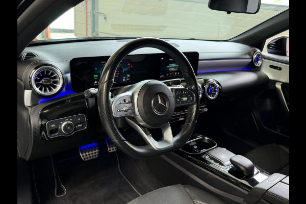 Mercedes-Benz A-Klasse 250 e AMG Night Edition Automaat, Navi, Carplay, Sfeer Verlichting, Trekhaak