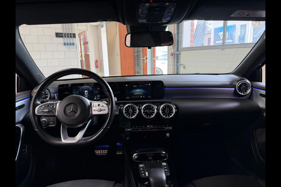 Mercedes-Benz A-Klasse 250 e AMG Night Edition Automaat, Navi, Carplay, Sfeer Verlichting, Trekhaak