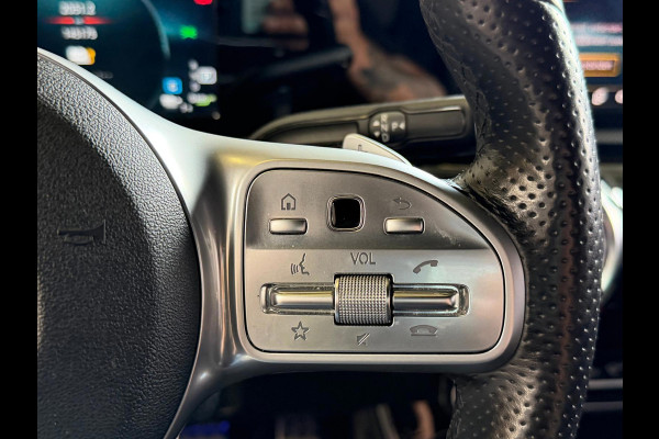 Mercedes-Benz A-Klasse 250 e AMG Night Edition Automaat, Navi, Carplay, Sfeer Verlichting, Trekhaak
