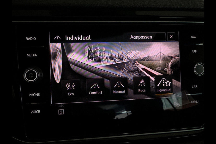 Volkswagen T-Roc 2.0 TSI 4Motion R Pano|BlindSpot|ACC|Lane Assist|DCC|Camera