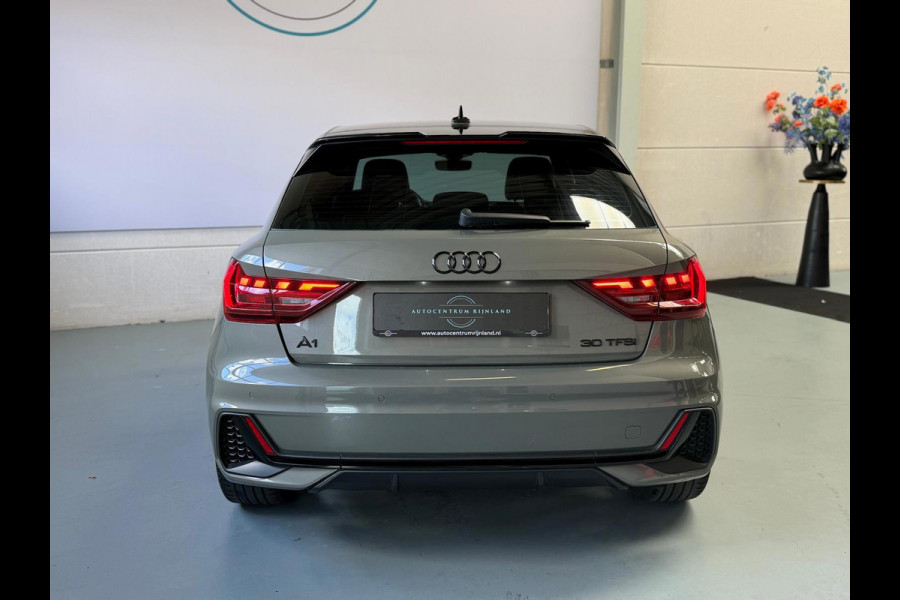 Audi A1 Sportback 30 TFSI S Line edition one, Automaat, Carplay, Stoelverwarming