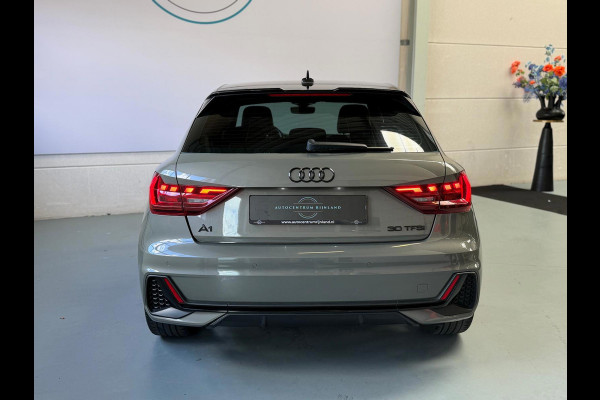 Audi A1 Sportback 30 TFSI S Line edition one, Automaat, Carplay, Stoelverwarming