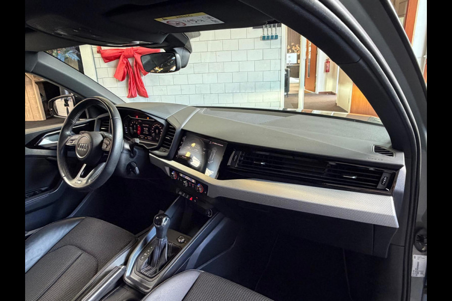 Audi A1 Sportback 30 TFSI S Line edition one, Automaat, Carplay, Stoelverwarming