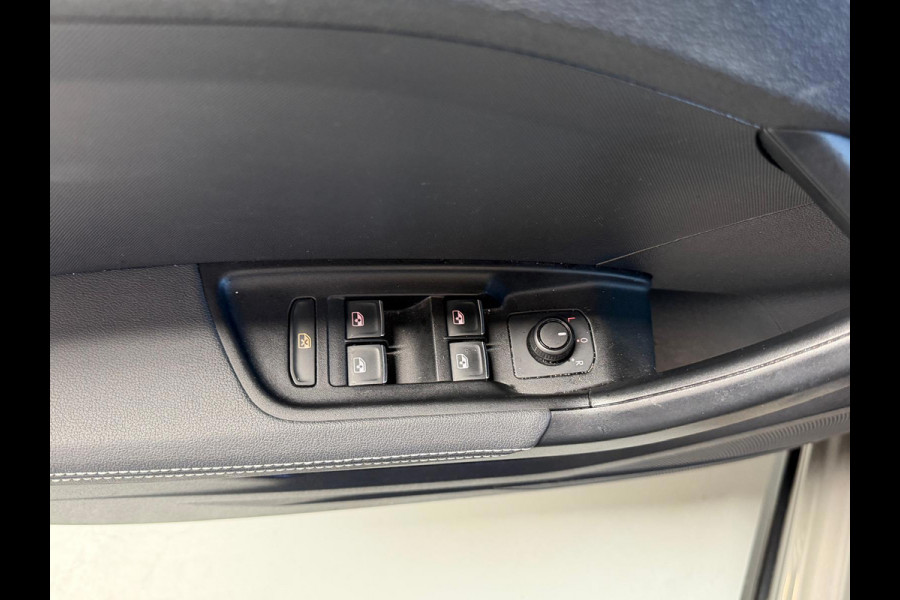 Audi A1 Sportback 30 TFSI S Line edition one, Automaat, Carplay, Stoelverwarming