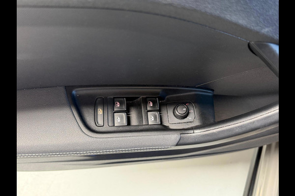Audi A1 Sportback 30 TFSI S Line edition one, Automaat, Carplay, Stoelverwarming