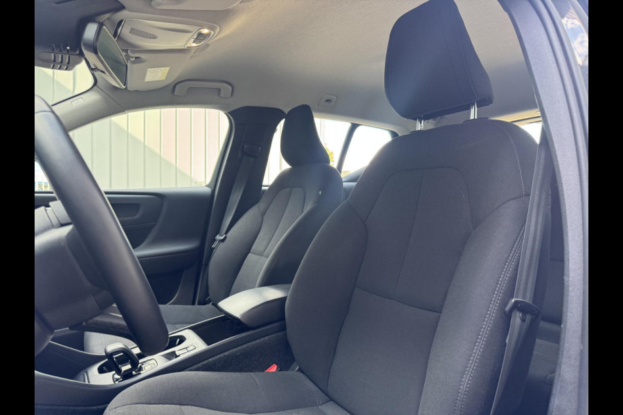 Volvo XC40 1.5 T2 Essential Automaat | Navigation Tech Pakket | Full Led | LM 17 Inch |