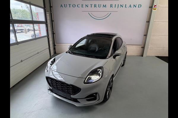 Ford Puma 1.0 EcoBoost Hybrid ST-Line X Vignale, 1 Jaar Bovag Garantie, Camera, Panoramadak, Leer, Trekhaak, Stoel/Stuurverwarming