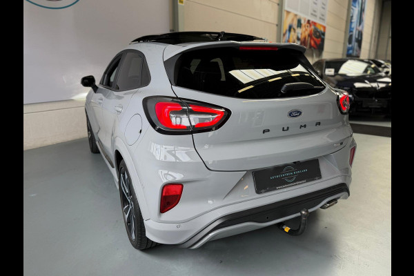 Ford Puma 1.0 EcoBoost Hybrid ST-Line X Vignale, 1 Jaar Bovag Garantie, Camera, Panoramadak, Leer, Trekhaak, Stoel/Stuurverwarming