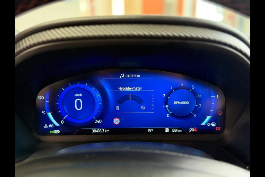 Ford Puma 1.0 EcoBoost Hybrid ST-Line X Vignale, 1 Jaar Bovag Garantie, Camera, Panoramadak, Leer, Trekhaak, Stoel/Stuurverwarming