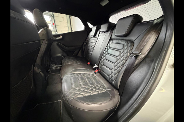 Ford Puma 1.0 EcoBoost Hybrid ST-Line X Vignale, 1 Jaar Bovag Garantie, Camera, Panoramadak, Leer, Trekhaak, Stoel/Stuurverwarming