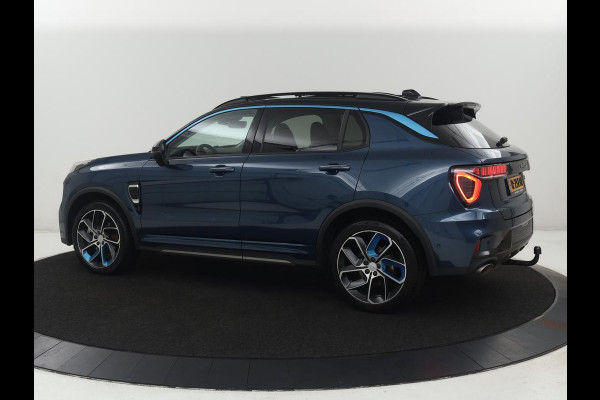 Lynk & Co 01 1.5 | SOH 88,3% | Panoramadak | Trekhaak | 360 Camera | Adaptive cruise | Climate control | Carplay | DAB+ | Bluetooth | Stoelverwarming | Sfeerverlichting | Park assist | Lane assist | Infinity audio | Rijstrookwissel waarschuwing