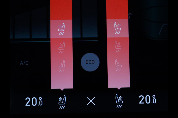 Lynk & Co 01 1.5 | SOH 88,3% | Panoramadak | Trekhaak | 360 Camera | Adaptive cruise | Climate control | Carplay | DAB+ | Bluetooth | Stoelverwarming | Sfeerverlichting | Park assist | Lane assist | Infinity audio | Rijstrookwissel waarschuwing