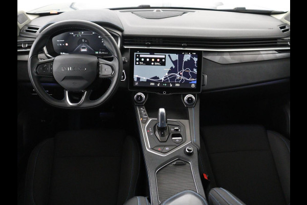 Lynk & Co 01 1.5 | SOH 88,3% | Panoramadak | Trekhaak | 360 Camera | Adaptive cruise | Climate control | Carplay | DAB+ | Bluetooth | Stoelverwarming | Sfeerverlichting | Park assist | Lane assist | Infinity audio | Rijstrookwissel waarschuwing