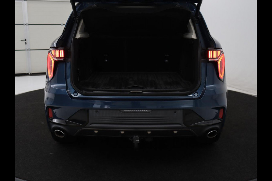 Lynk & Co 01 1.5 | SOH 88,3% | Panoramadak | Trekhaak | 360 Camera | Adaptive cruise | Climate control | Carplay | DAB+ | Bluetooth | Stoelverwarming | Sfeerverlichting | Park assist | Lane assist | Infinity audio | Rijstrookwissel waarschuwing