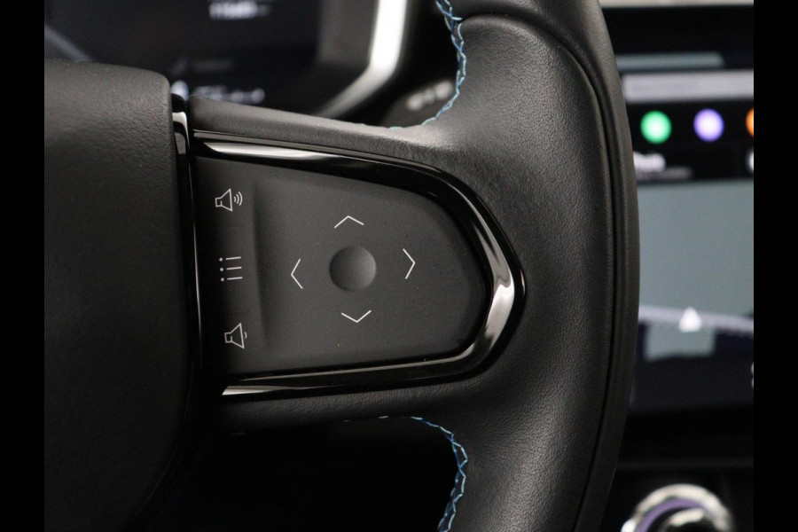 Lynk & Co 01 1.5 | SOH 88,3% | Panoramadak | Trekhaak | 360 Camera | Adaptive cruise | Climate control | Carplay | DAB+ | Bluetooth | Stoelverwarming | Sfeerverlichting | Park assist | Lane assist | Infinity audio | Rijstrookwissel waarschuwing