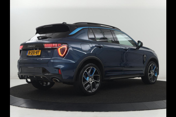 Lynk & Co 01 1.5 | SOH 88,3% | Panoramadak | Trekhaak | 360 Camera | Adaptive cruise | Climate control | Carplay | DAB+ | Bluetooth | Stoelverwarming | Sfeerverlichting | Park assist | Lane assist | Infinity audio | Rijstrookwissel waarschuwing
