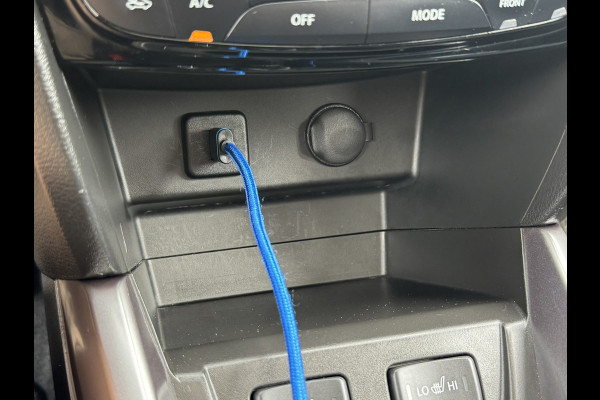 Suzuki Vitara 1.5 Hybrid Style Rhino Edition Panorama Carplay Pdc+Camera Led Leder