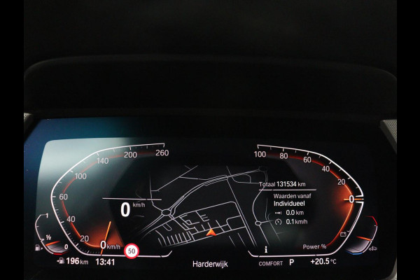 BMW 1-serie 116i Business Edition | Trekhaak | Cruise control | DAB+ | Bluetooth | Carplay | Climate control | Parkeerhulp | Virtual cockpit