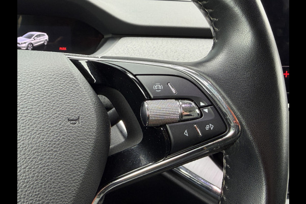 Škoda ENYAQ iV BWJ 12-2021 | 60 | TREKHAAK | WARMTEPOMP | CAMERA A | CLIMA | NAVI |CARPLAY | PDC 2X |