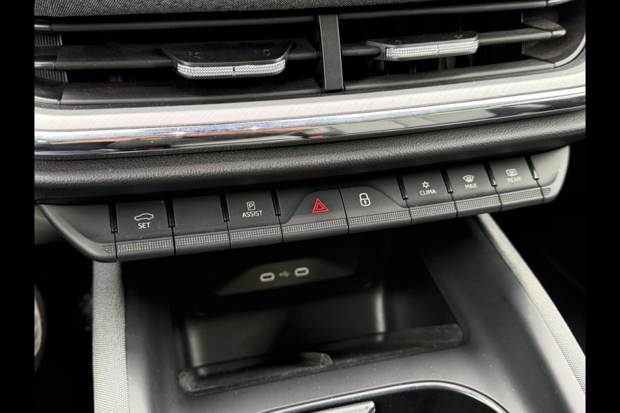 Škoda ENYAQ iV BWJ 12-2021 | 60 | TREKHAAK | WARMTEPOMP | CAMERA A | CLIMA | NAVI |CARPLAY | PDC 2X |