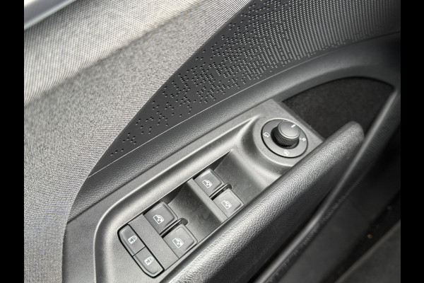 Škoda ENYAQ iV BWJ 12-2021 | 60 | TREKHAAK | WARMTEPOMP | CAMERA A | CLIMA | NAVI |CARPLAY | PDC 2X |