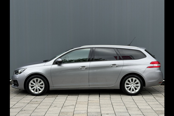 Peugeot 308 SW BWJ 2020 | 1.2T 111PK ACTIVE | CLIMA | NAVI | CARPLAY | CRUISE | LICHTMETAAL | PDC | PRIVACY GLASS |