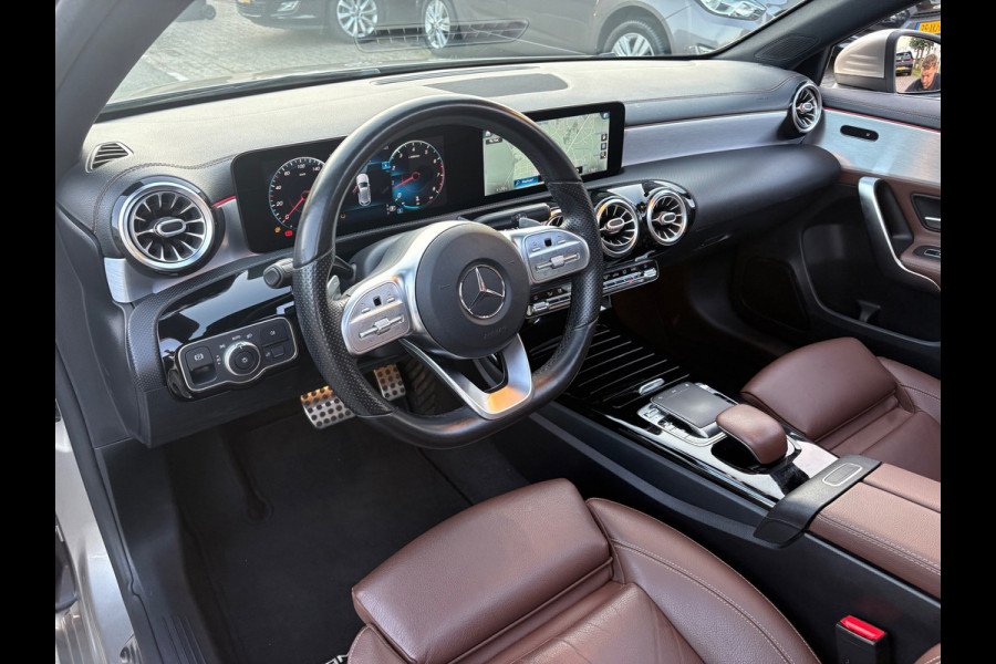 Mercedes-Benz A-Klasse 220 Launch Edition Premium