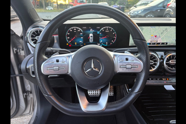 Mercedes-Benz A-Klasse 220 Launch Edition Premium