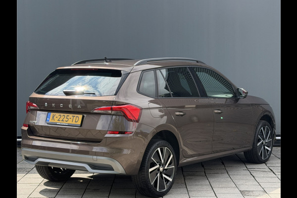 Škoda Kamiq BWJ 2021 | 1.0TSI 111PK Sport Bus AUTOMAAT | CLIMA | SPORTSTOELeN | CARPLAY | PDC 2X | ALCANTARA/STOF | 18'' LMV | PRIVACY GLASS | STOELVERW |