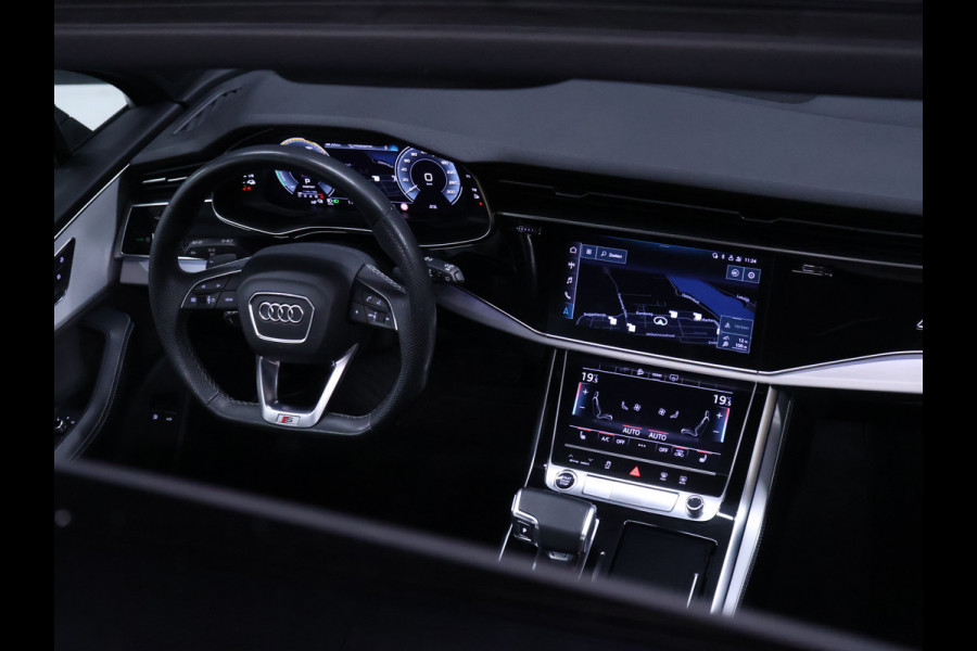 Audi Q7 60 TFSI e quattro Competition [SCHUIFKANTELDAK, BOSE, APPLE CARPLAY, TREKHAAK UITKLAPBAAR, ANDROID, MATRIX LED, STOELVERWARMING, CAMERA, VOL LEDER, PDC V+A, CLIMATE, LUCHTVERING, ELEKTRISCHE ACHTERKLEP, DIGITAL DASH, NIEU
