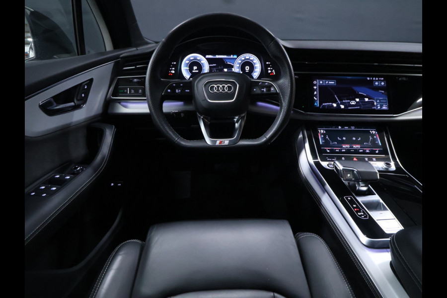 Audi Q7 60 TFSI e quattro Competition [SCHUIFKANTELDAK, BOSE, APPLE CARPLAY, TREKHAAK UITKLAPBAAR, ANDROID, MATRIX LED, STOELVERWARMING, CAMERA, VOL LEDER, PDC V+A, CLIMATE, LUCHTVERING, ELEKTRISCHE ACHTERKLEP, DIGITAL DASH, NIEU