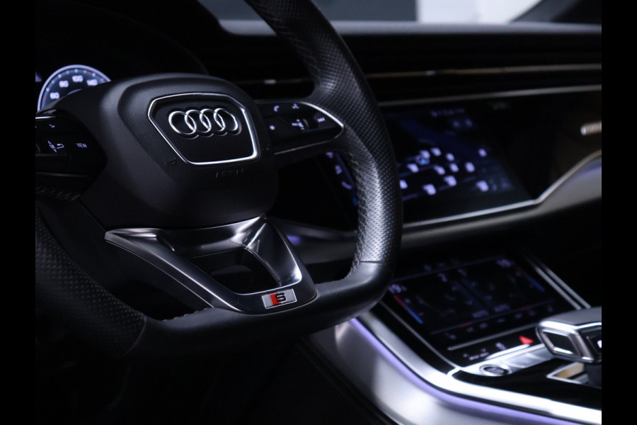 Audi Q7 60 TFSI e quattro Competition [SCHUIFKANTELDAK, BOSE, APPLE CARPLAY, TREKHAAK UITKLAPBAAR, ANDROID, MATRIX LED, STOELVERWARMING, CAMERA, VOL LEDER, PDC V+A, CLIMATE, LUCHTVERING, ELEKTRISCHE ACHTERKLEP, DIGITAL DASH, NIEU