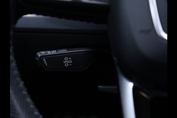 Audi Q5 2.0 TFSI quattro Sport S Line [SCHUIFKANTELDAK, APPLE CARPLAY, ANDROID, STOELVERWARMING, ELEKTRISCHE STOEL, LED, CRUISE CONTROL, NAVIGATIE, PDC ACHTER, CLIMATE, ELEKTRISCHE ACHTERKLEP, S LINE, NIEUWSTAAT]