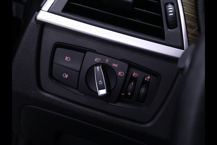 BMW 3 Serie Touring 318i Luxury Edition [SCHUIFKANTELDAK, APPLE CARPLAY, MEMORY SEATS, STOELVERWARMING, 360 CAMERA, VOL LEDER, PDC V+A, NAVIGATIE PROFESSIONAL, CLIMATE, ELEKTRISCHE ACHTERKLEP, LED, KEYLESS START, HIFI SOUND, NIEUWS