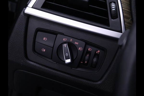 BMW 3 Serie Touring 318i Luxury Edition [SCHUIFKANTELDAK, APPLE CARPLAY, MEMORY SEATS, STOELVERWARMING, 360 CAMERA, VOL LEDER, PDC V+A, NAVIGATIE PROFESSIONAL, CLIMATE, ELEKTRISCHE ACHTERKLEP, LED, KEYLESS START, HIFI SOUND, NIEUWS