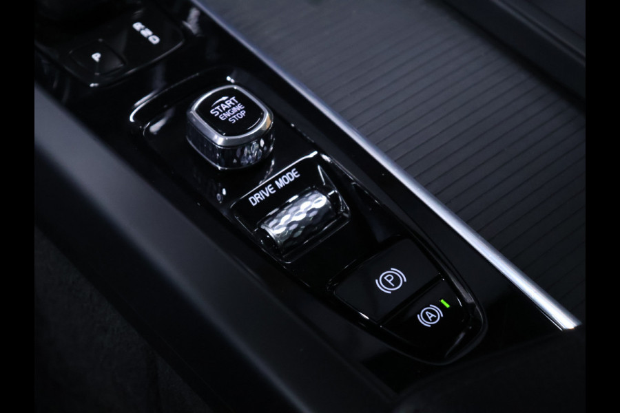 Volvo XC60 2.0 T6 Plug-in hybrid AWD Inscription [ADAPTIVE CRUISE, SCHUIFKANTELDAK, APPLE CARPLAY, ANDROID, MEMORY SEATS, STOELVERWARMING, VOL LEDER, LED, PDC ACHTER, CLIMATE, DRAADLOZE OPLADER, ELEKTRISCHE ACHTERKLEP, KEYLESS ENTRY, DIGITA