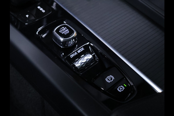 Volvo XC60 2.0 T6 Plug-in hybrid AWD Inscription [ADAPTIVE CRUISE, SCHUIFKANTELDAK, APPLE CARPLAY, ANDROID, MEMORY SEATS, STOELVERWARMING, VOL LEDER, LED, PDC ACHTER, CLIMATE, DRAADLOZE OPLADER, ELEKTRISCHE ACHTERKLEP, KEYLESS ENTRY, DIGITA