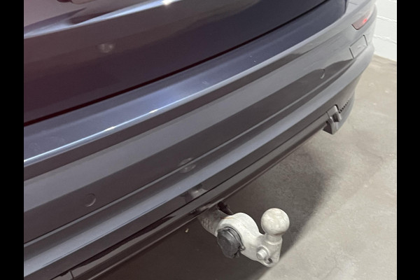 Volvo XC60 2.0 T6 Plug-in hybrid AWD Plus Dark Trekhaak | Open dak | Adapt. cruise | Stoel-/Stuurverwarming | 360 camera | Keyless | Blis | Memory