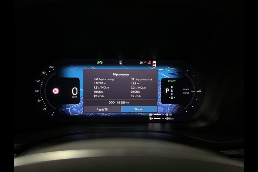 Volvo XC60 2.0 T6 Plug-in hybrid AWD Plus Dark Trekhaak | Open dak | Adapt. cruise | Stoel-/Stuurverwarming | 360 camera | Keyless | Blis | Memory