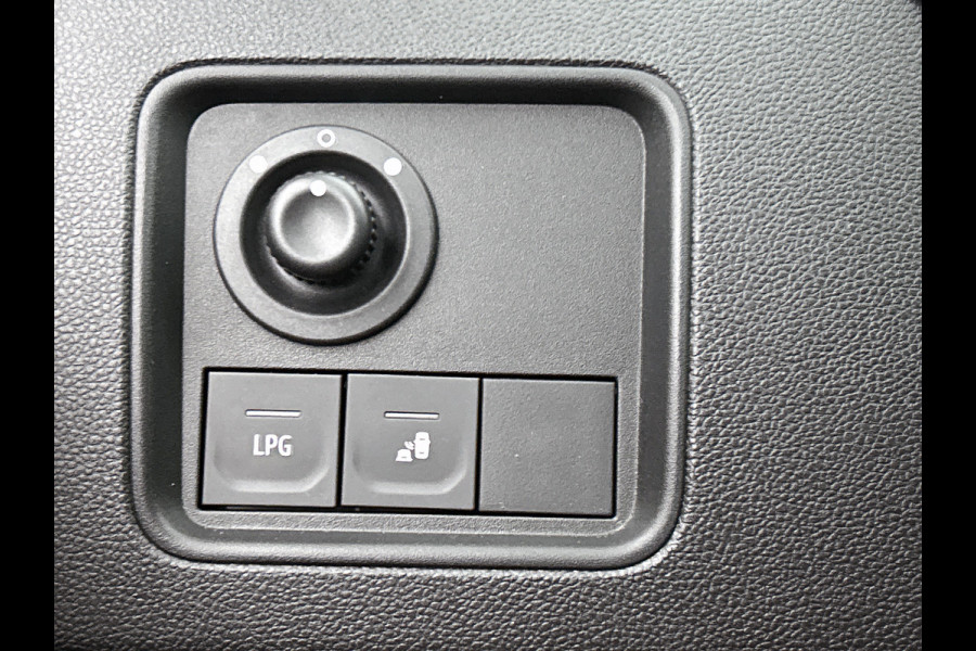 Dacia Duster 1.0 TCe Bi-Fuel LPG Prestige / Trekhaak / Pdc+Camera / Navigatie / Airco-ecc./ Radio multimedia / Apk 02-2027