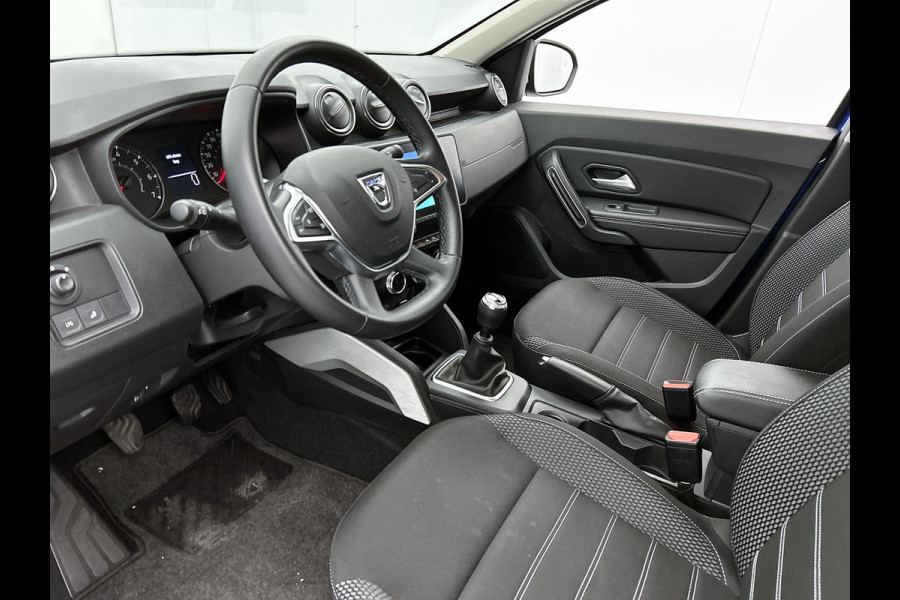 Dacia Duster 1.0 TCe Bi-Fuel LPG Prestige / Trekhaak / Pdc+Camera / Navigatie / Airco-ecc./ Radio multimedia / Apk 02-2027