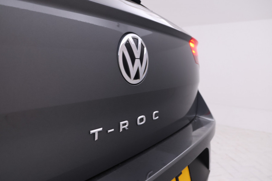 Volkswagen T-Roc 1.5 TSI Sport 150PK, Automaat, Apple carplay, Climate,
