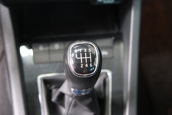 Škoda Octavia Combi 1.0 TSI Greentech Business Edition Plus - N.A.P. Airco, Cruise, Navi, PDC.