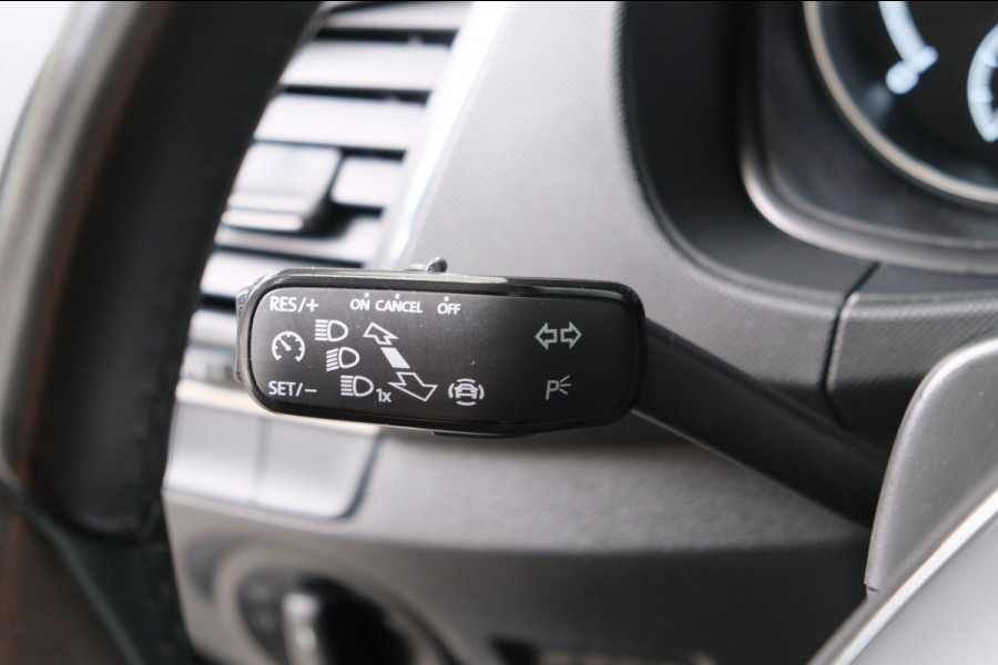 Škoda Fabia Combi 1.0 TSI Ambition - N.A.P. Airco, Cruise, PDC, Carplay, Navi.