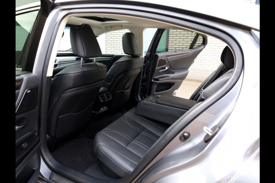 Lexus ES 300h President Line | Mark Levinson | Camerabeeld Buitenspiegels