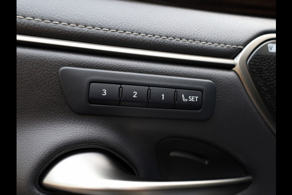 Lexus ES 300h President Line | Mark Levinson | Camerabeeld Buitenspiegels