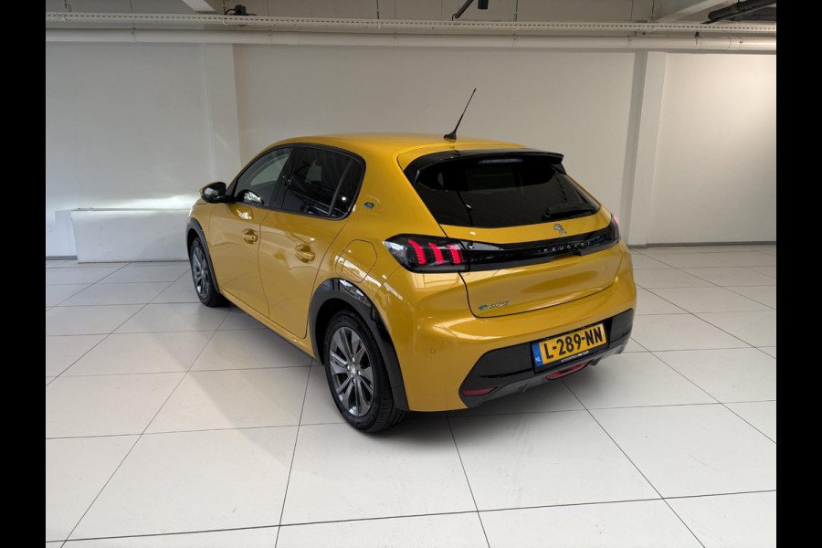 Peugeot e-208 EV Allure Pack 50 kWh | Apple Carplay/Android Auto | Camera