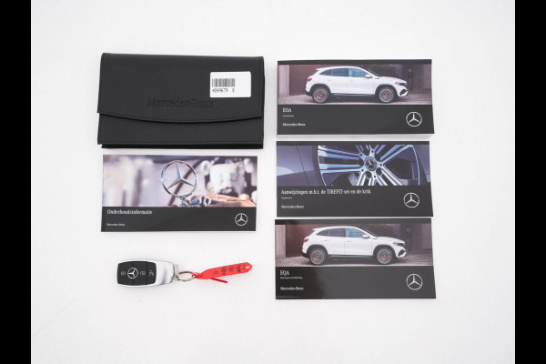 Mercedes-Benz EQA 350 4MATIC Luxury Line 67 kWh [ 3-Fase-11kW ]{SoH-94%} (INCL-BTW) *HEATPUMP | LEATHER | FULL-LED | BLINDSPOT | WIDESCREEN-DIGICOCKPIT | HEATED-SPORTSEATS | CAMERA | NAVI-FULLMAP | DAB | AMBIENTLIGHT | KEYLESS | LANE-ASSIST | 18''ALU*