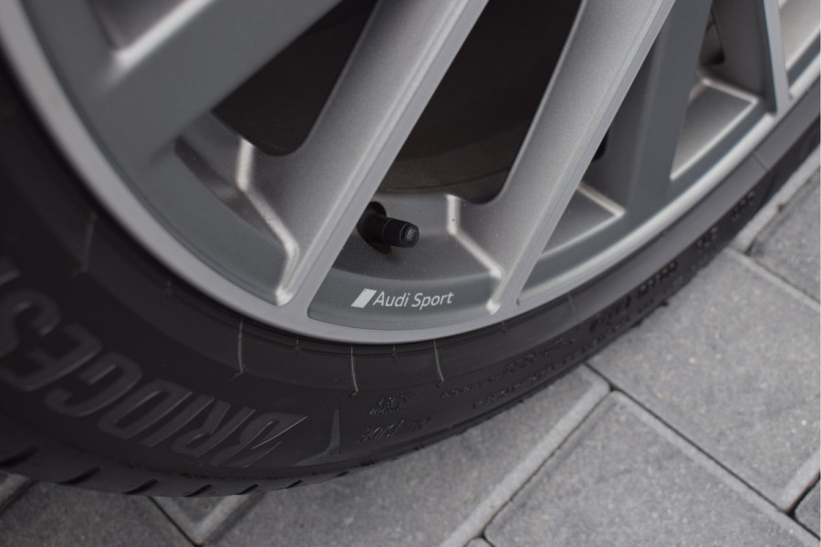 Audi Q3 45 TFSI e S-line | Pano | Leer | B&O | 360 camera | Trekhaak | LED | 20"